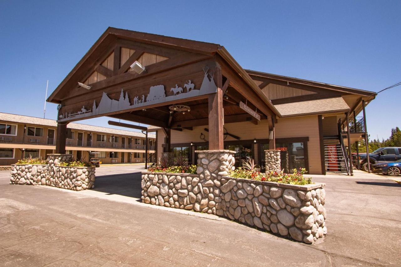 Brandin' Iron Inn West Yellowstone Ngoại thất bức ảnh