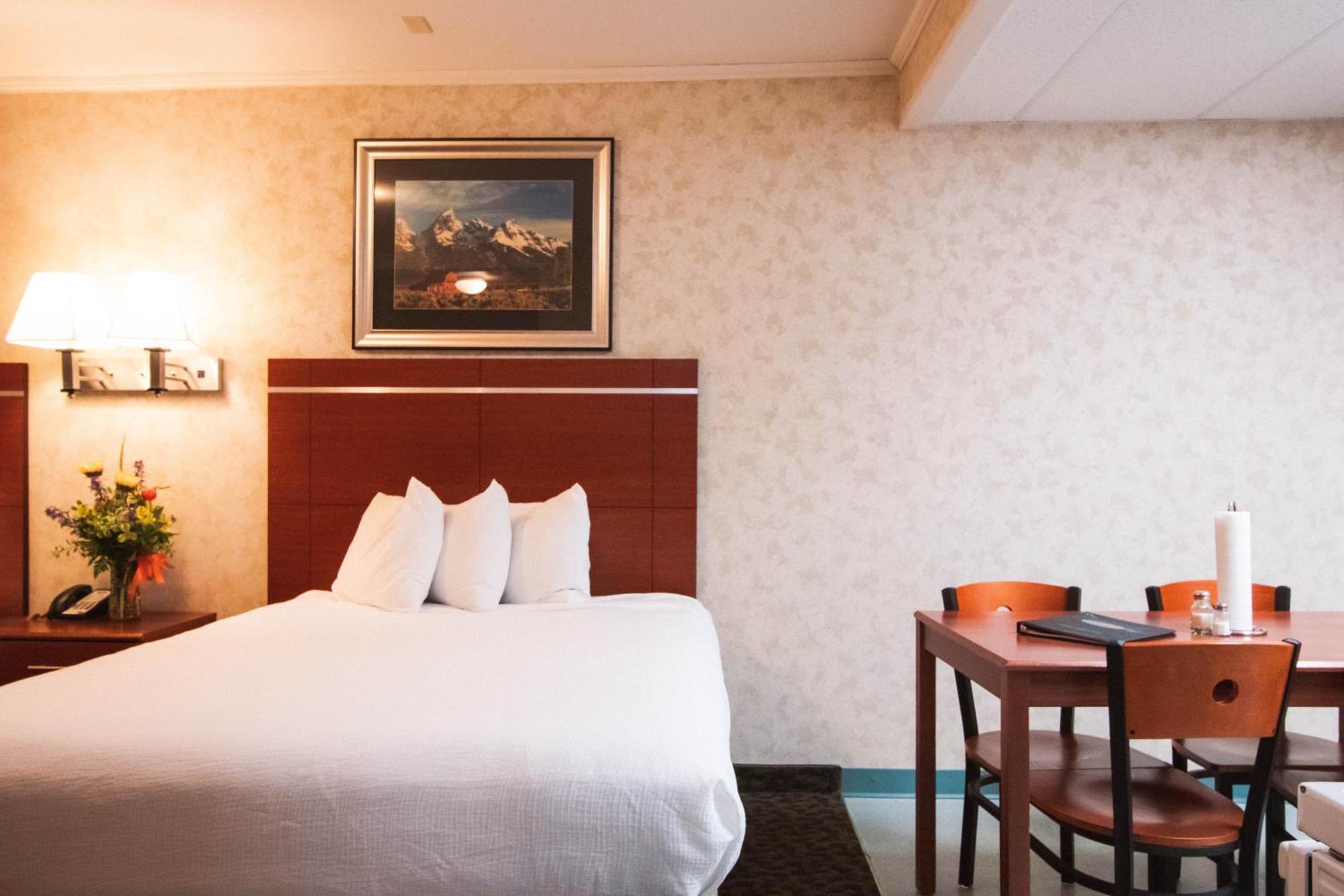 Brandin' Iron Inn West Yellowstone Ngoại thất bức ảnh