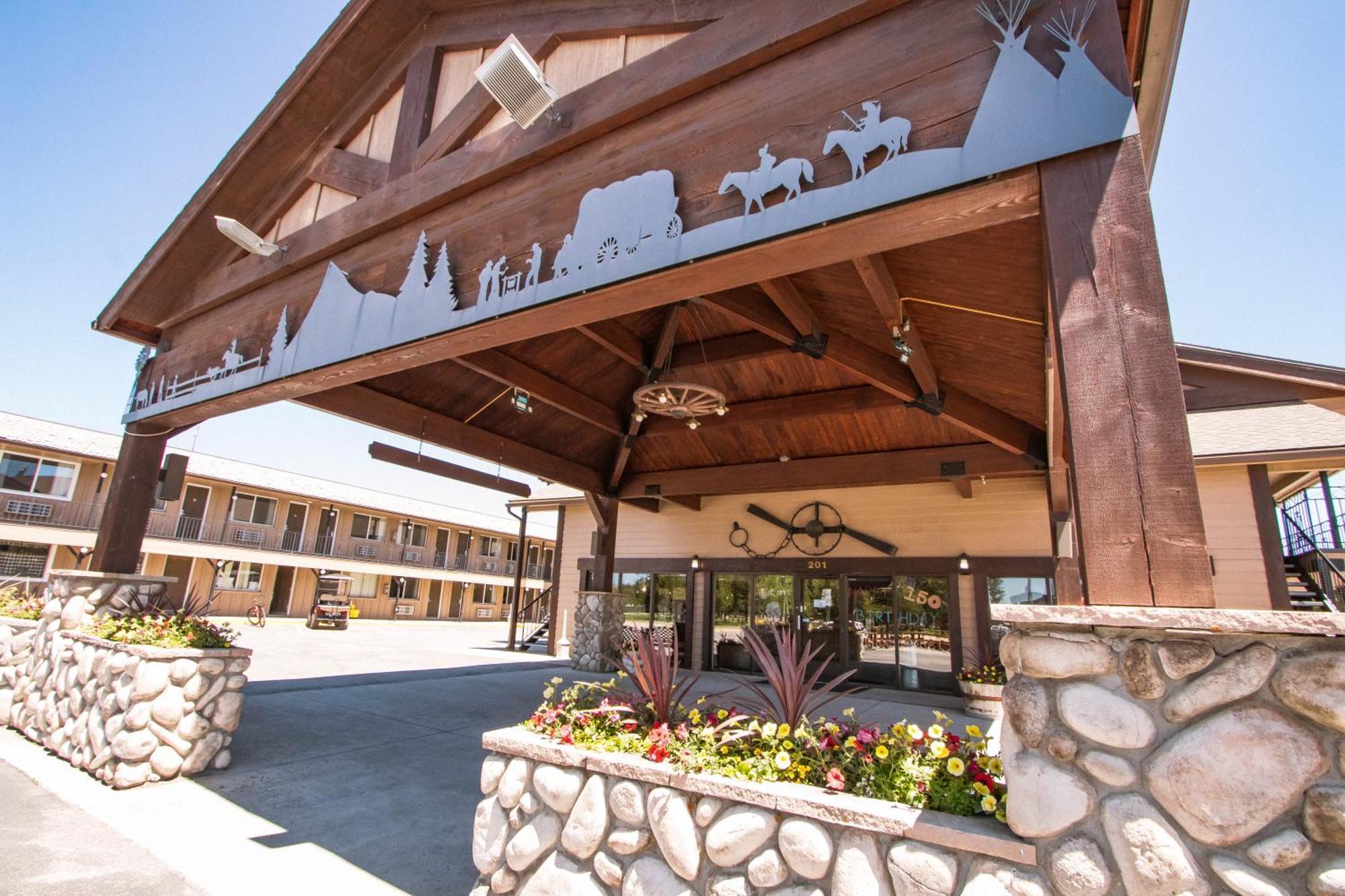 Brandin' Iron Inn West Yellowstone Ngoại thất bức ảnh