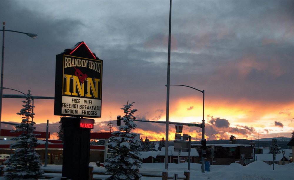 Brandin' Iron Inn West Yellowstone Ngoại thất bức ảnh