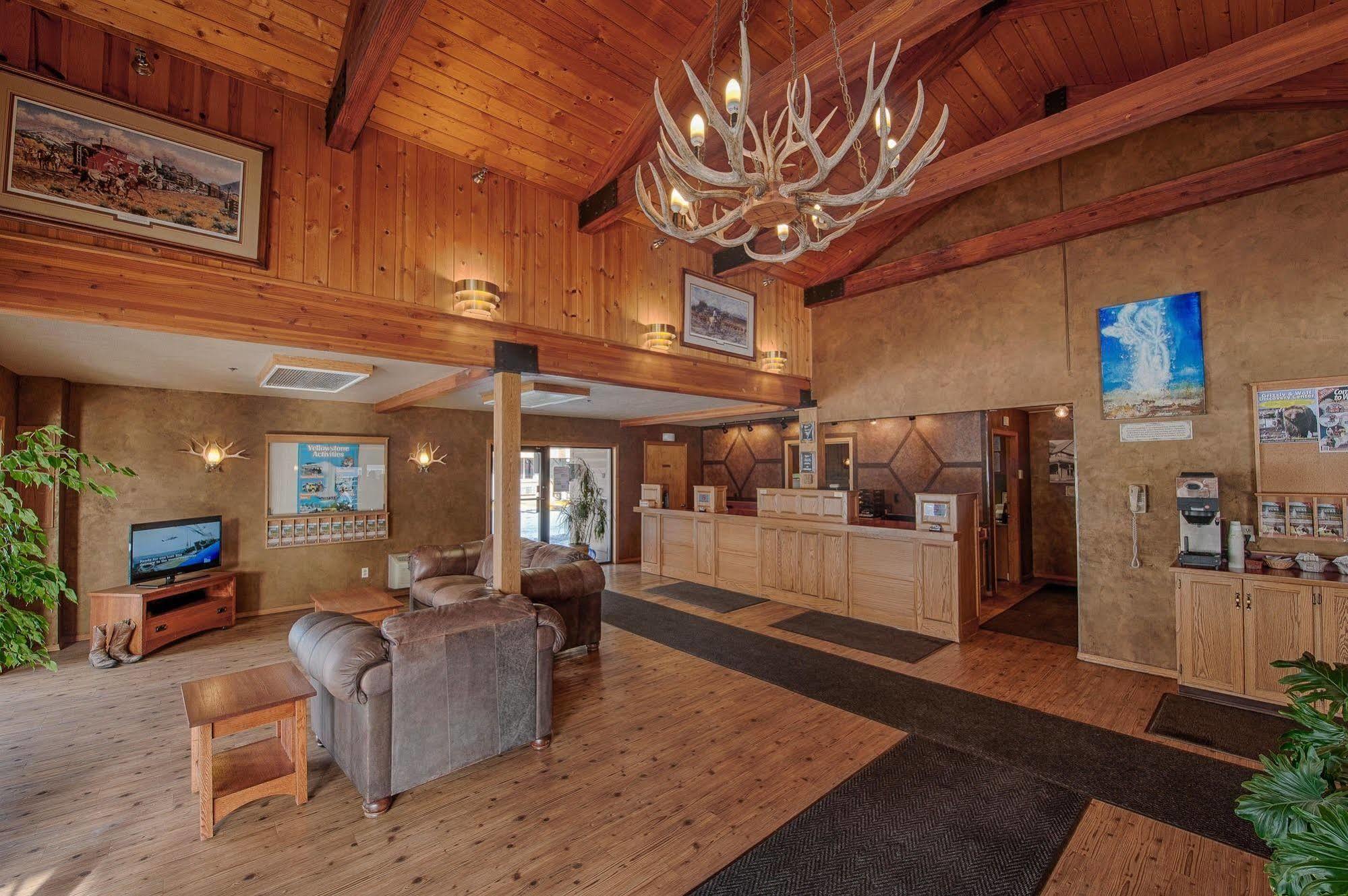 Brandin' Iron Inn West Yellowstone Ngoại thất bức ảnh