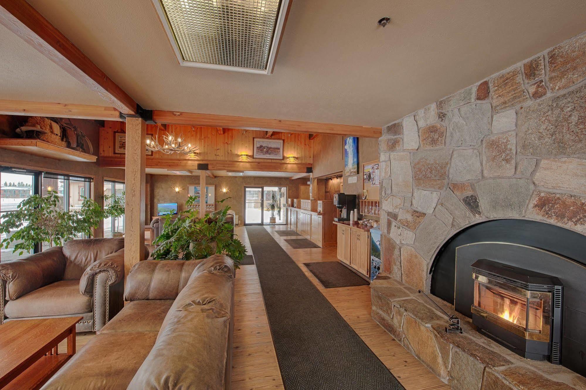 Brandin' Iron Inn West Yellowstone Ngoại thất bức ảnh