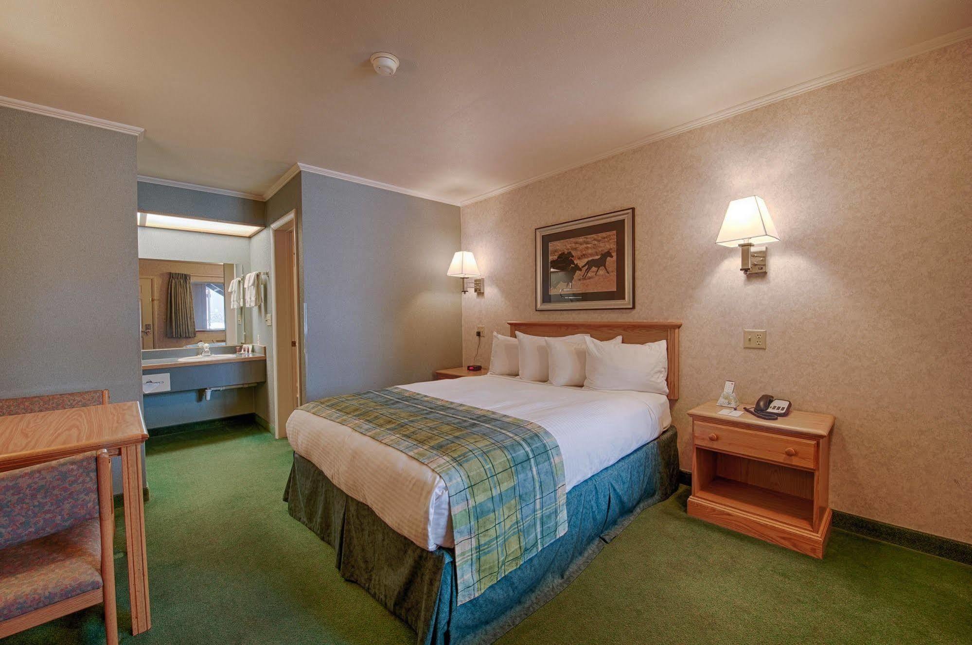 Brandin' Iron Inn West Yellowstone Ngoại thất bức ảnh
